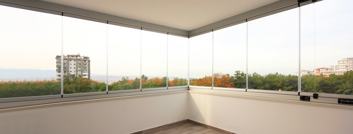 Cam Balkon
